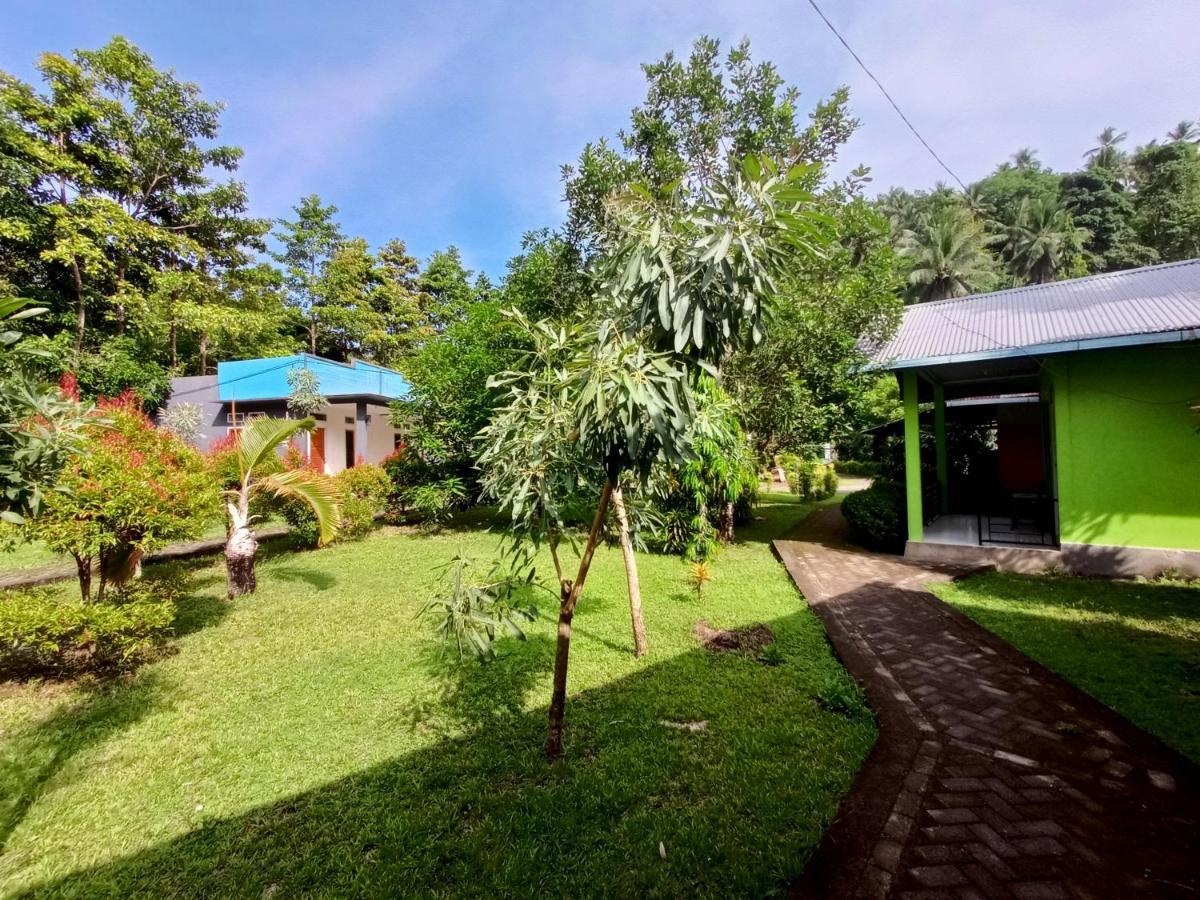 Tangkoko Lodge Bitung Luaran gambar