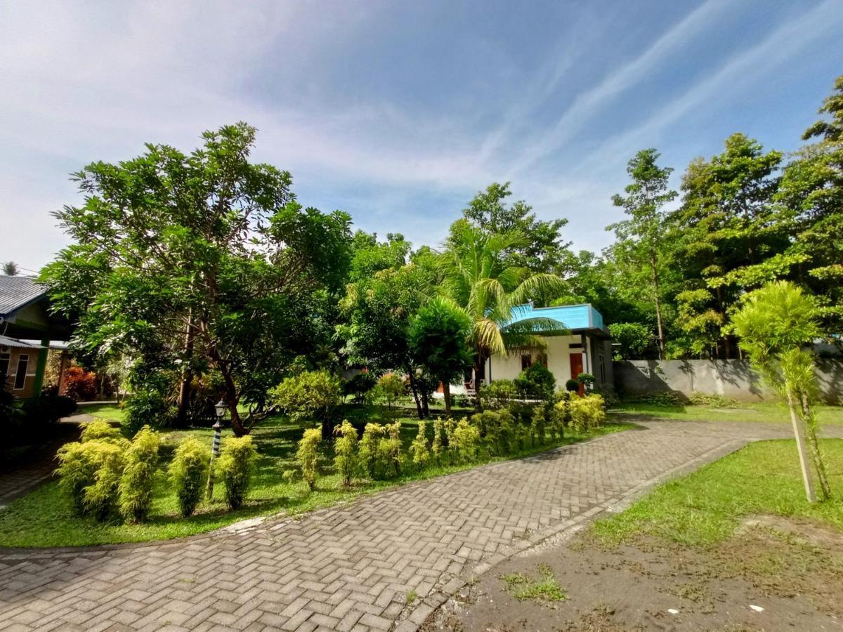 Tangkoko Lodge Bitung Luaran gambar